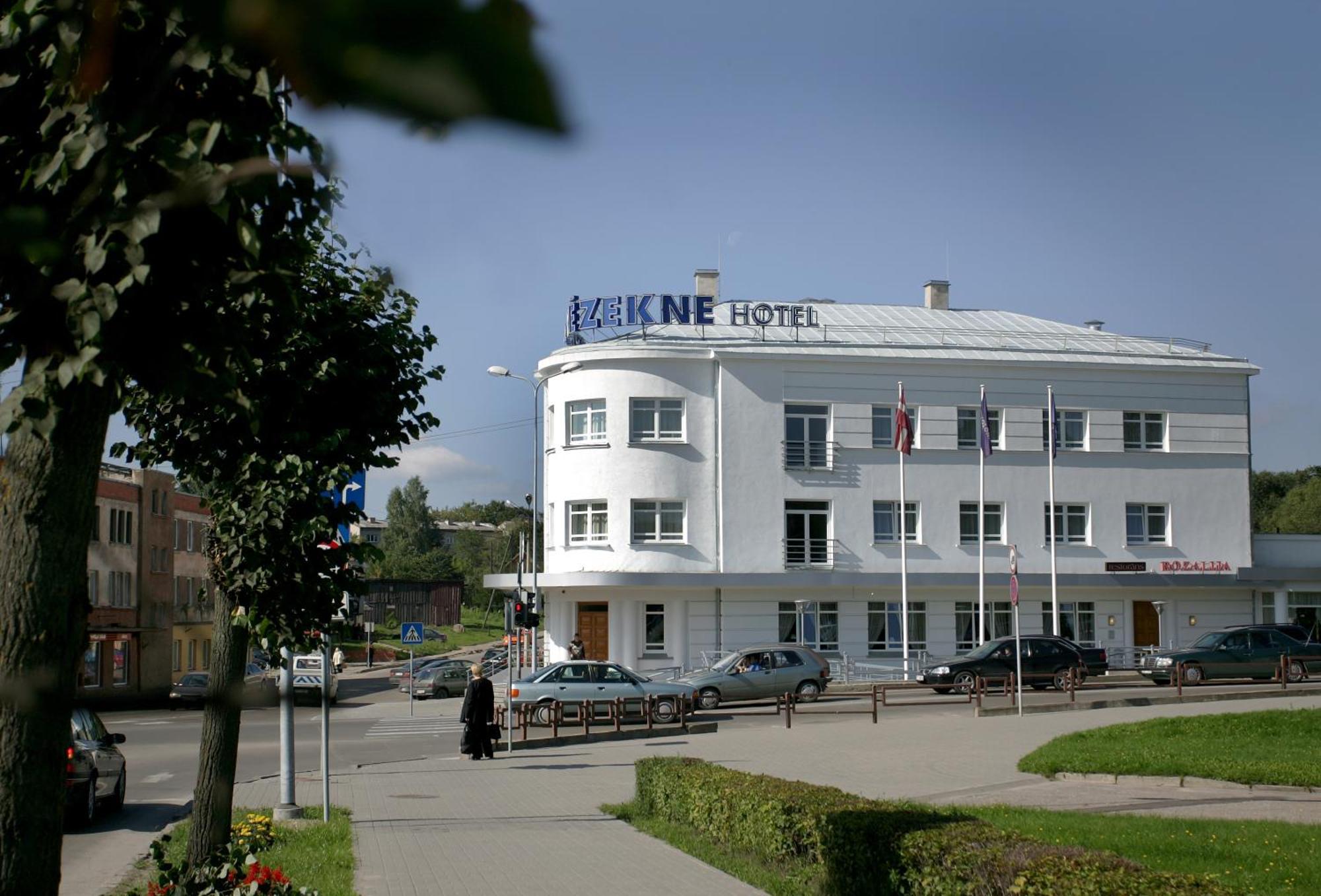 Kolonna Hotel Rēzekne Extérieur photo